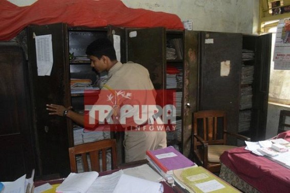 Thieves attack Tripura Court on Thursday night